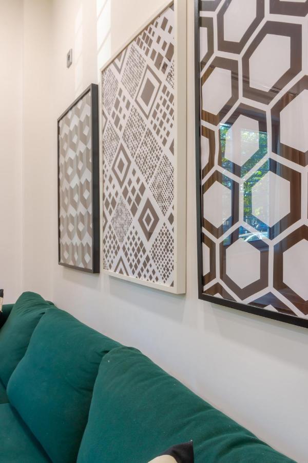 Apartment Academia By The Park