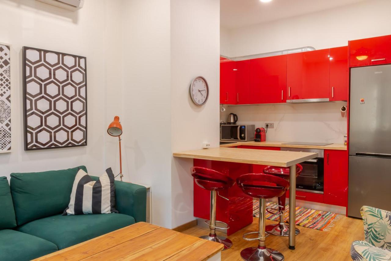 Apartment Academia By The Park