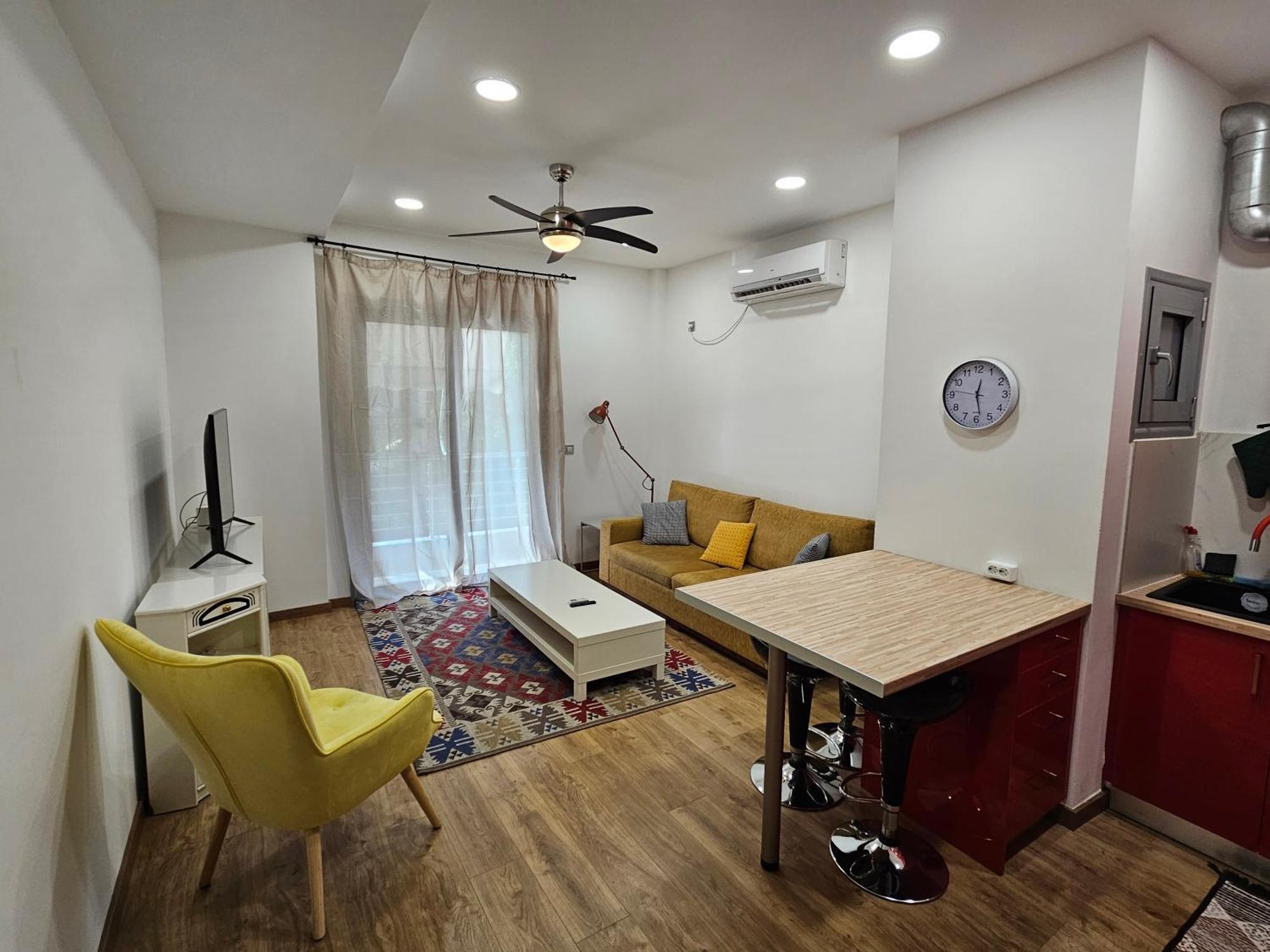 Apartment Academia By The Park Athen